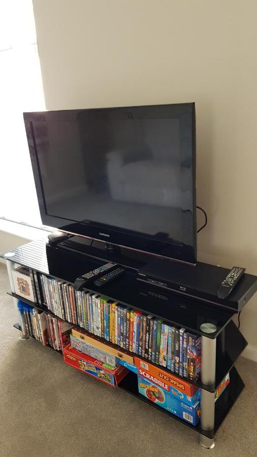 Art Studio Apartment Briton Ferry Ngoại thất bức ảnh